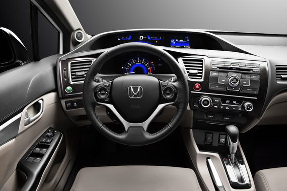Honda Civic 4D приборная панель