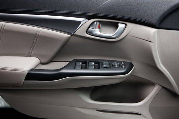 Honda Civic 4D кнопки на дверях