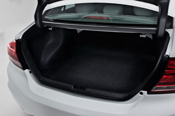Honda Civic 4D багажное отделение