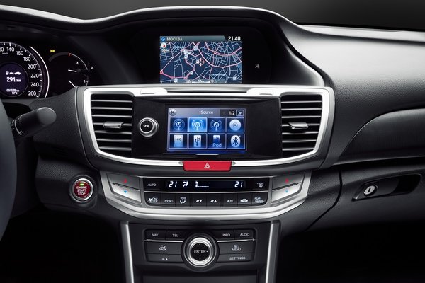 Российские автопробки увидят системы навигации Honda