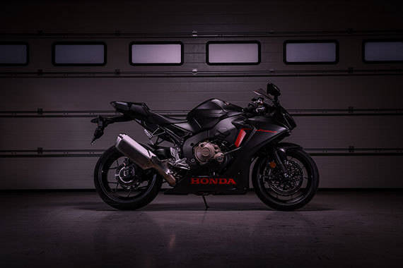 Honda CBR1000RA FIREBLADE Изображение для фотогалереи: CBR1000RA FIREBLADE 