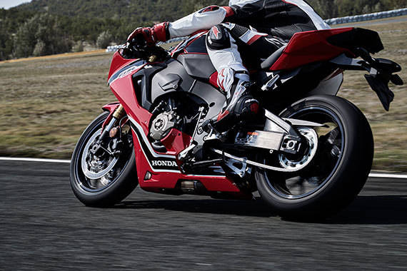 Honda CBR1000RA FIREBLADE Изображение для фотогалереи: CBR1000RA FIREBLADE 