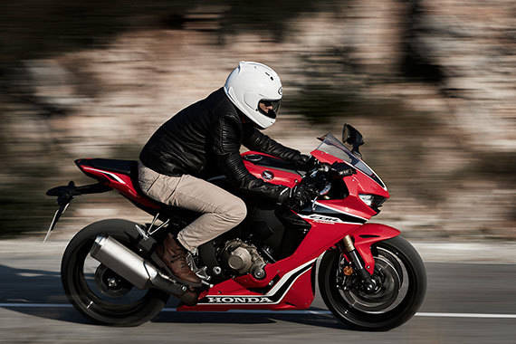 Honda CBR1000RA FIREBLADE Изображение для фотогалереи: CBR1000RA FIREBLADE 