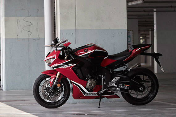 Honda CBR1000RA FIREBLADE Изображение для фотогалереи: CBR1000RA FIREBLADE 